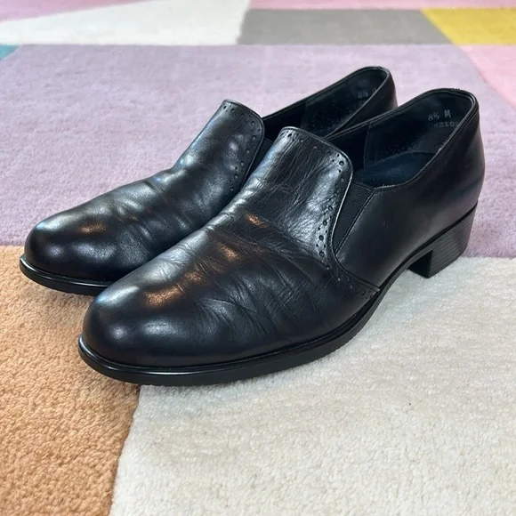Munro Black Slip On Heeled Loafers 8.5 - Picture 4 of 17